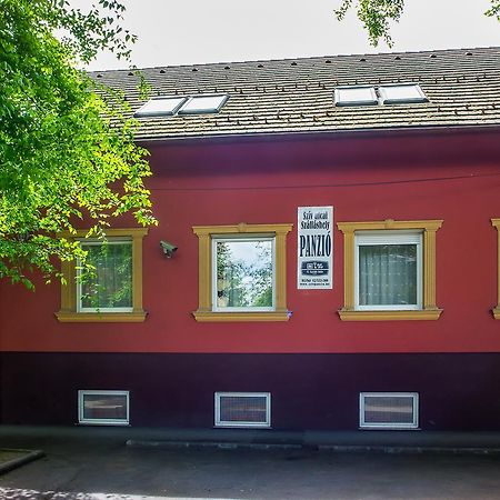 Civis Szallashely Debrecen Eksteriør billede