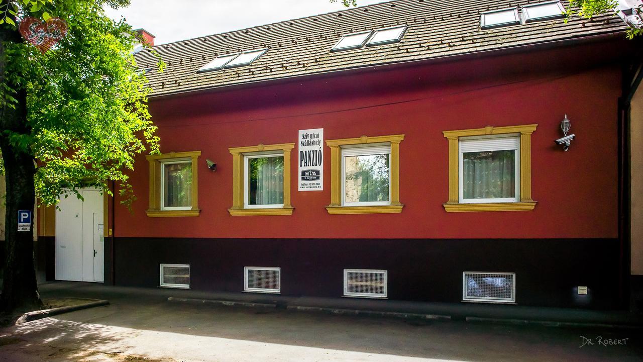 Civis Szallashely Debrecen Eksteriør billede