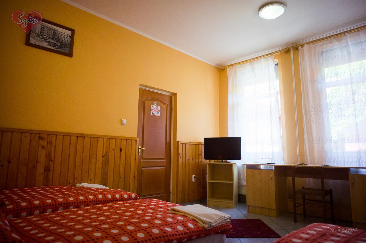 Civis Szallashely Debrecen Eksteriør billede