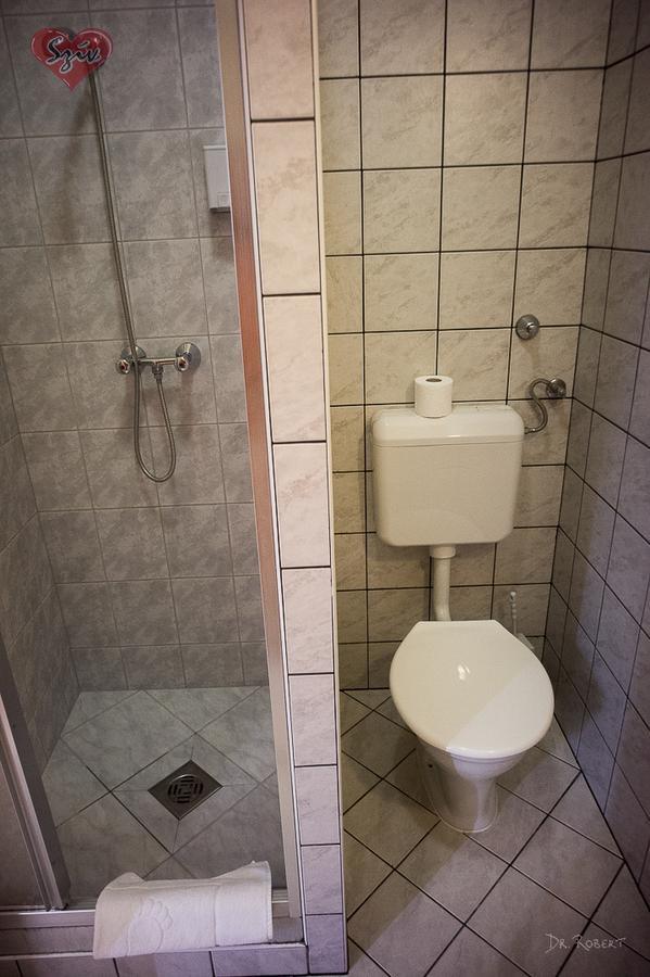 Civis Szallashely Debrecen Eksteriør billede